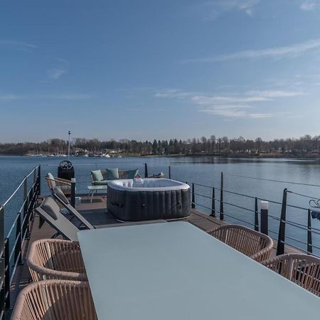 فندق La Dolce Vita House Boat Lisanza المظهر الخارجي الصورة