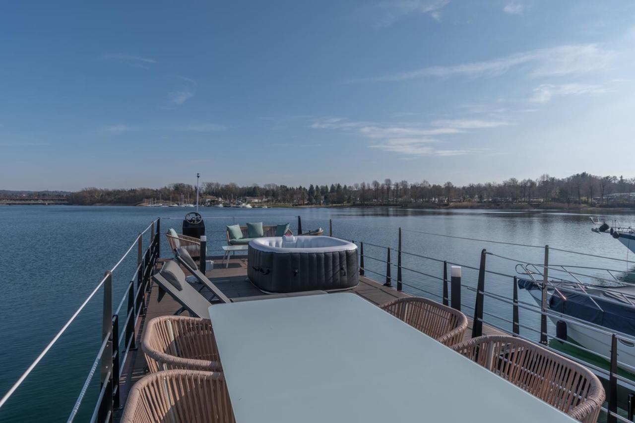 فندق La Dolce Vita House Boat Lisanza المظهر الخارجي الصورة