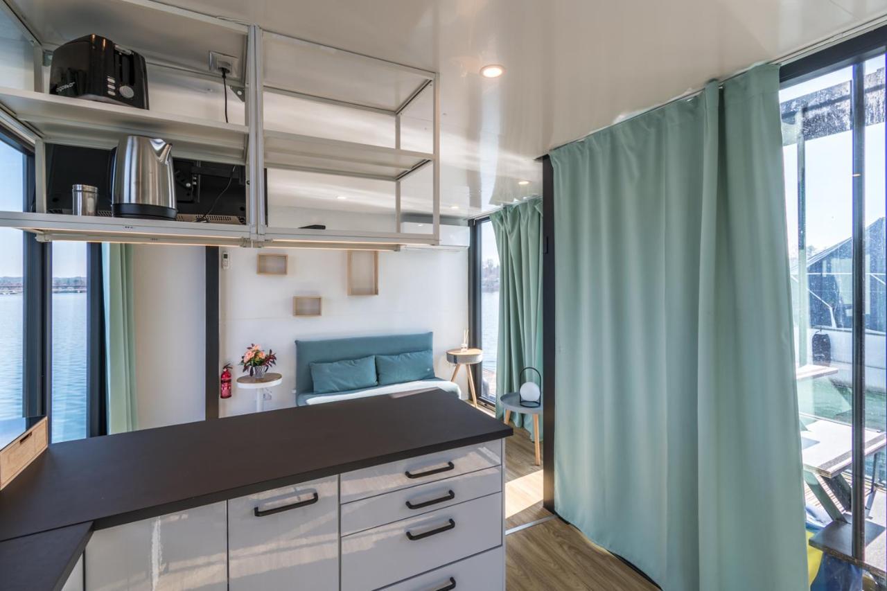 فندق La Dolce Vita House Boat Lisanza المظهر الخارجي الصورة